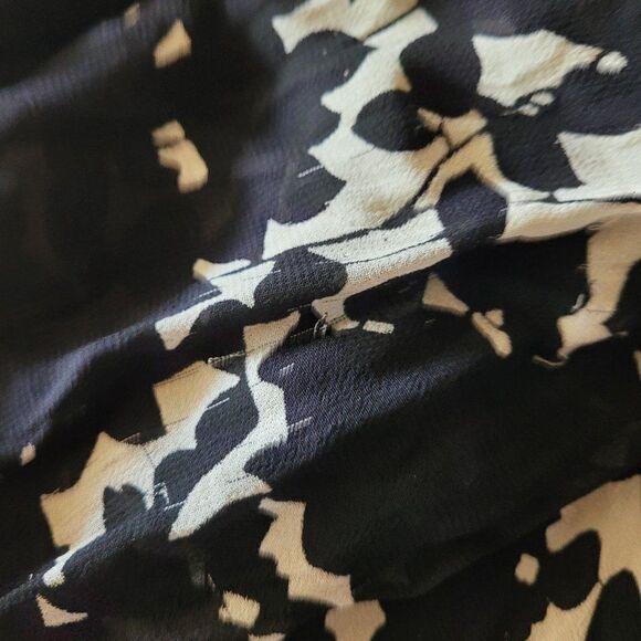 Temptations II Dress 3X Black Crinkle Swing Sheer Bell Sleeve Handkerchief Hem - Picture 14 of 17